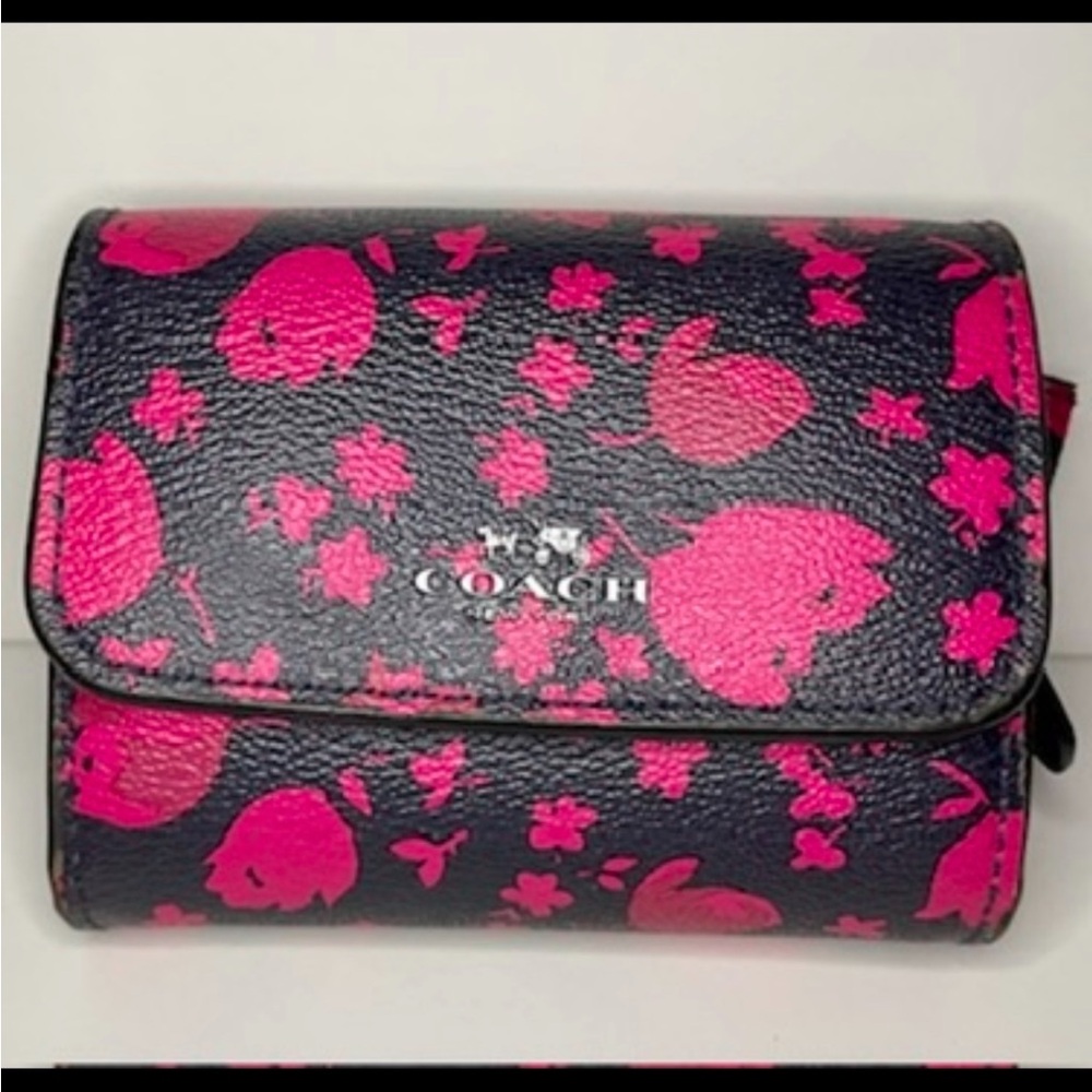 Coach Floral Print Canvas Accordion Button Wallet - Elegant Women's Accessory